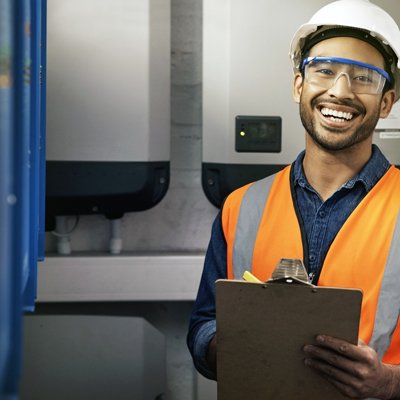 Eletricista técnico da Império Soluções Elétricas
